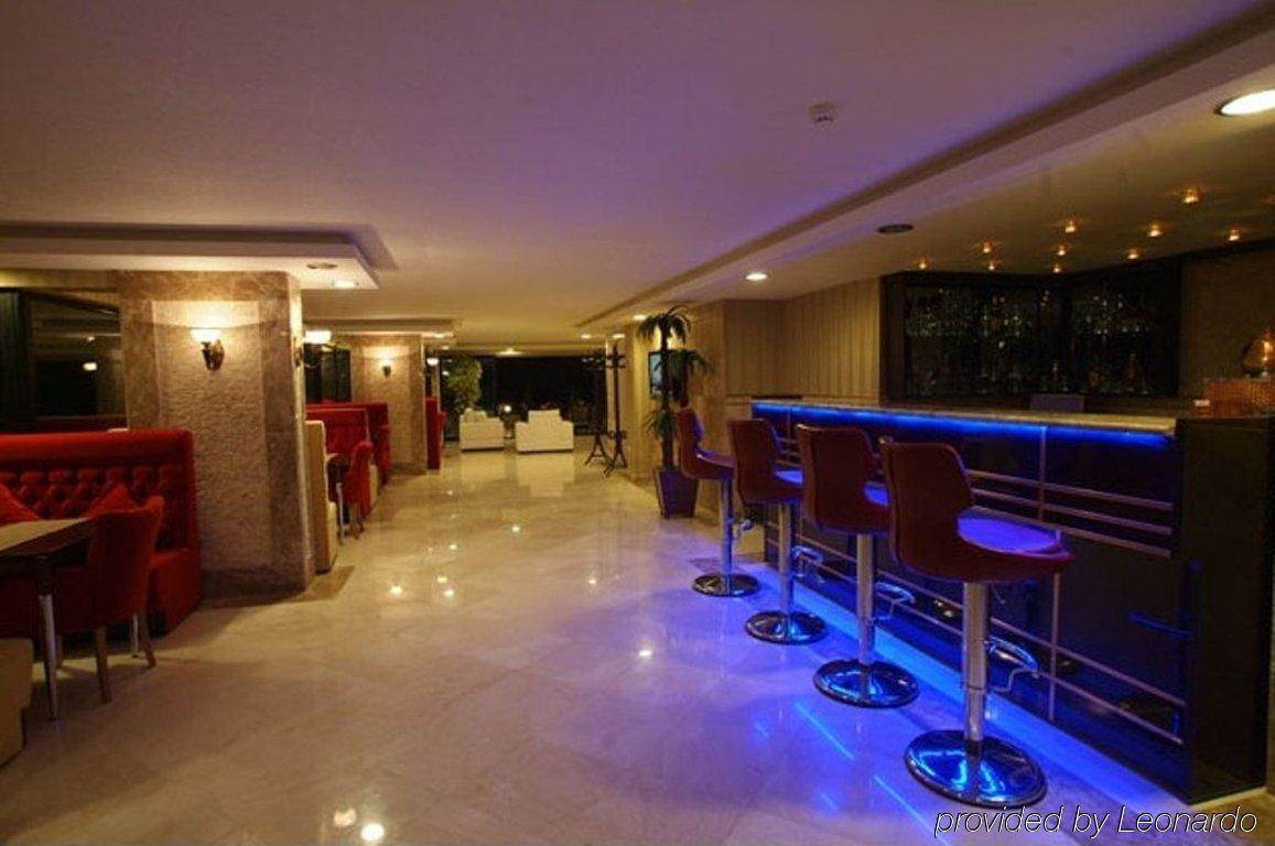 Bianco 4*