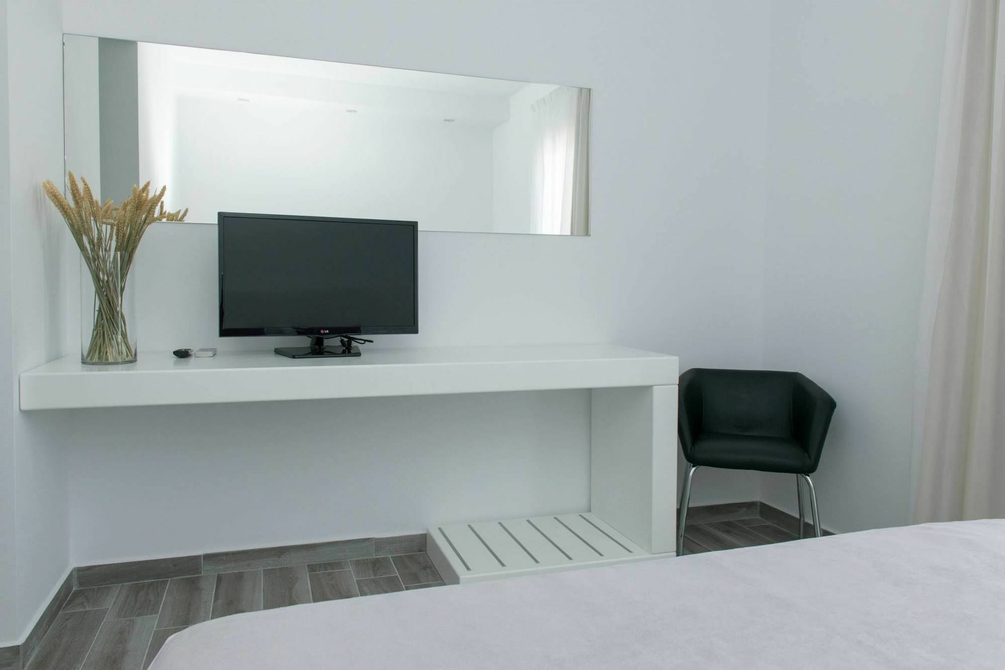 Bianco 4*